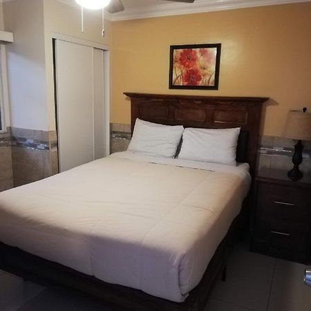 Suites Leon Rojo Tijuana Exterior photo